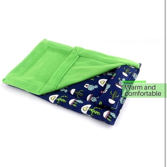 The Cozy Retreat: Lizard Sleeping Bag‎ for Your Reptile Dragon - Picture 9 of 10